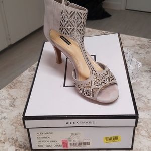 ladies shoes